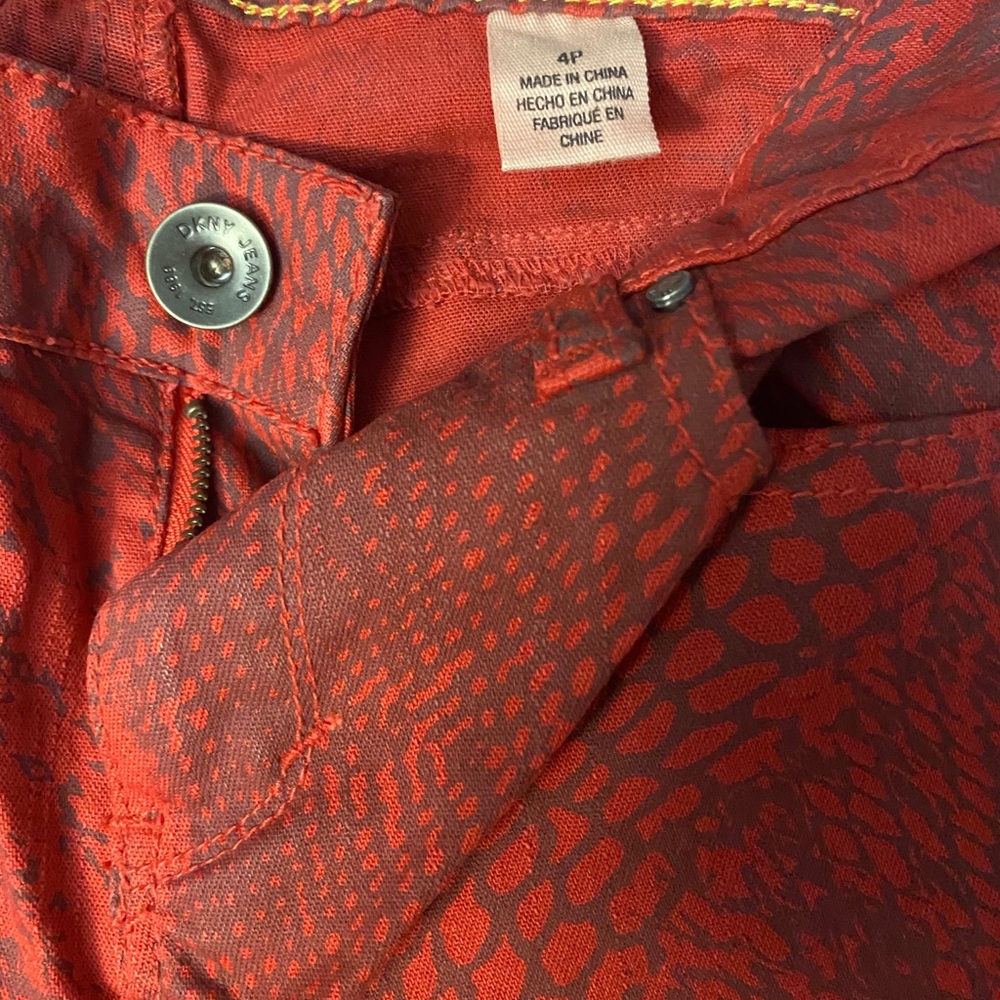 DKNY Jeans snake print women’s Size 4P